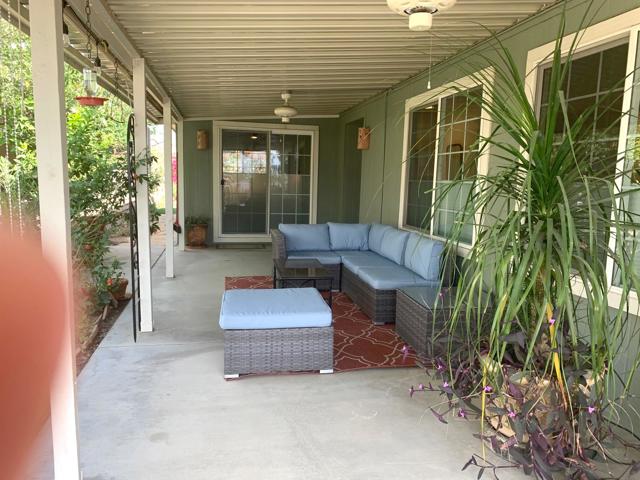 74240 Angels Camp Road, Palm Desert CA: https://media.crmls.org/mediaz/cd685181-bcf7-463c-909f-fcfe0d25f695.jpg