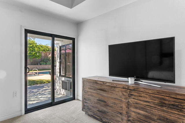 Image 25 of 68 For 72915 Deer Grass Drive