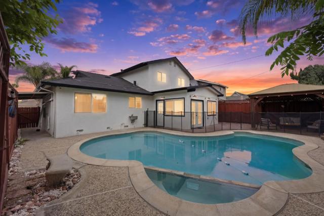 Image 42 of 49 For 222 Belden  