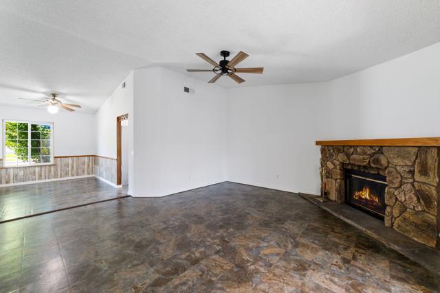 1548 Teton St Street, San Bernardino CA: https://media.crmls.org/mediaz/cd6a0ed1-4cb9-4013-aa99-56d44b6771da.jpg