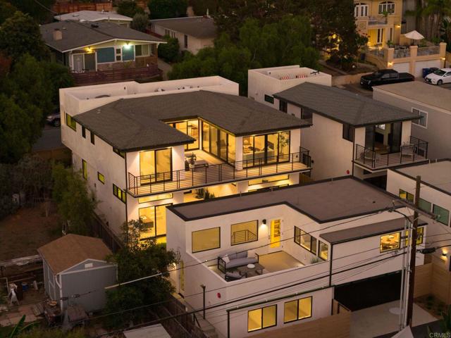 Image 54 of 58 For 2052 Montgomery Avenue