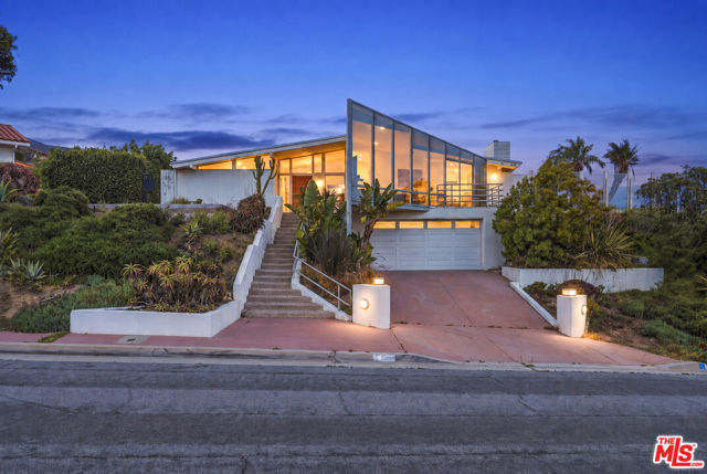 4 Bed Home for Sale in Malibu, California