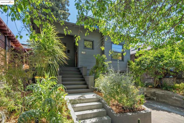 2705 Mathews St, Berkeley CA: https://media.crmls.org/mediaz/cd6b5dbc-14ff-4ca4-9385-8d2d43526fa7.jpg