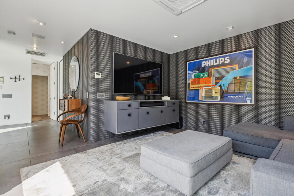 MLS #219137579PS image #9