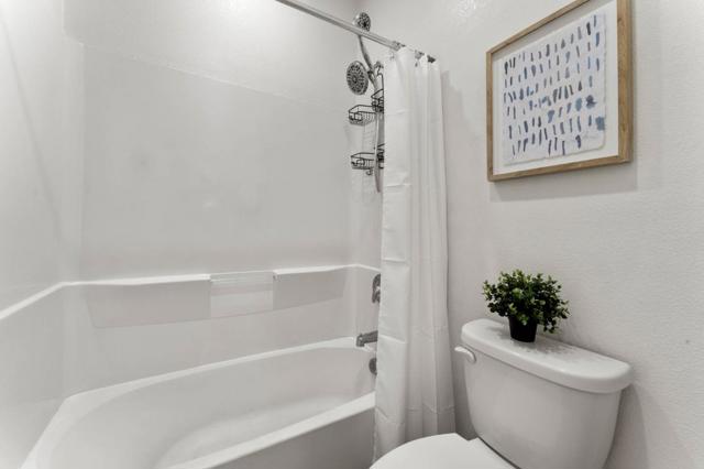 714 Sullivan Way, Gilroy CA: https://media.crmls.org/mediaz/cd6bf670-9b31-4878-8cb4-f36dba7a38bd.jpg