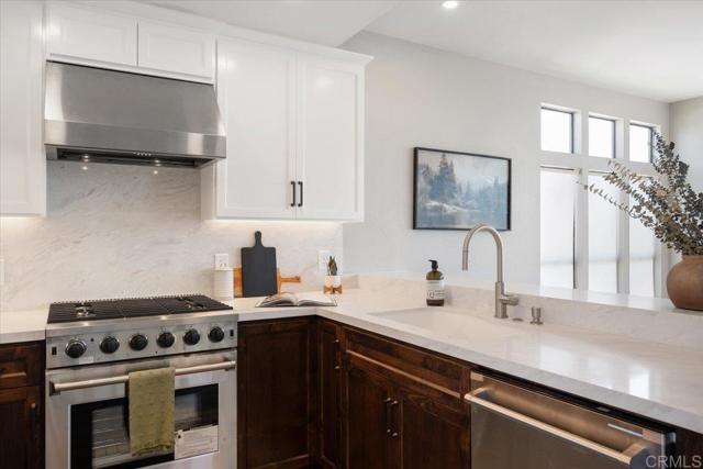 Detail Gallery Image 25 of 52 For 1980 Sherwood Dr, Cambria,  CA 93428 - 2 Beds | 2 Baths