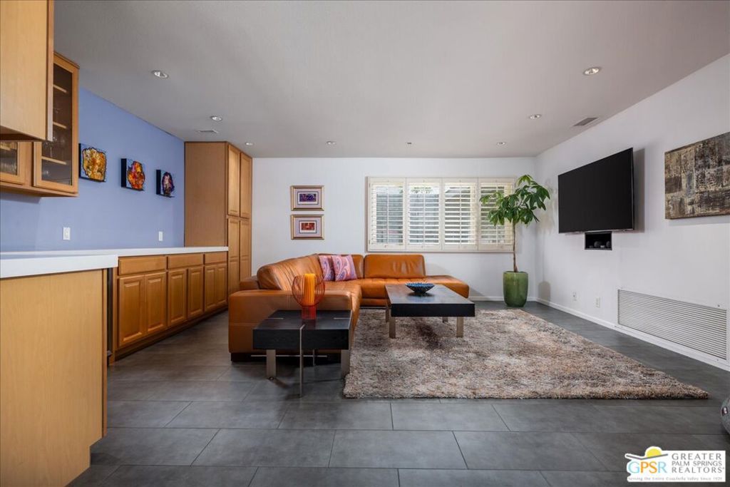 MLS #25573353PS img 12