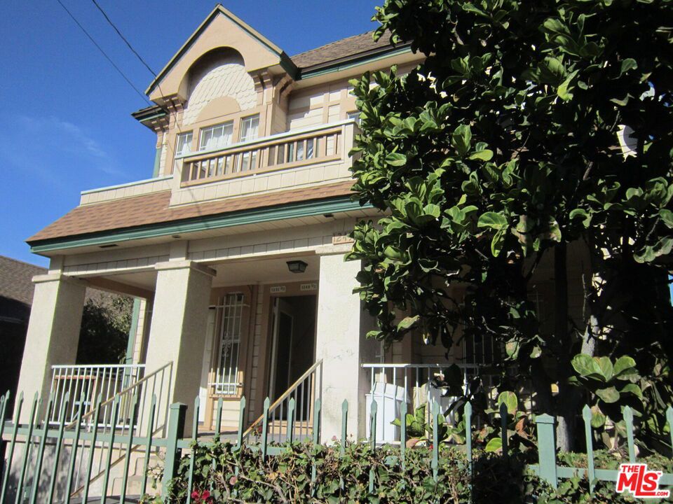 1249 W 25th Street #1251 1/2