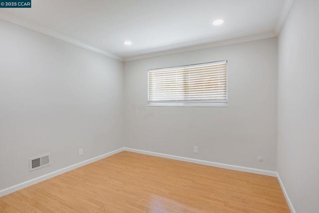 3797 Oxford Cmn, Fremont CA: https://media.crmls.org/mediaz/cd6ee783-676b-49ce-8eb9-0a3631176b2c.jpg