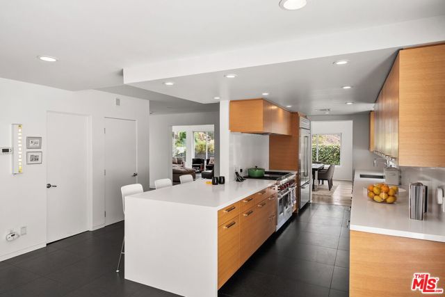 Drew Fenton | 1257 Bienveneda Avenue Pacific Palisades CA | MLS: 7385502