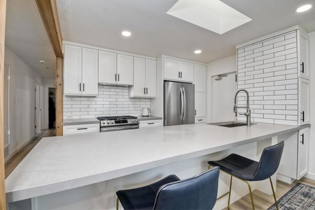 229 Yacon Street, Vista CA: https://media.crmls.org/mediaz/cd6ff9c0-b7ac-403c-b273-26ad1aa5c48b.jpg