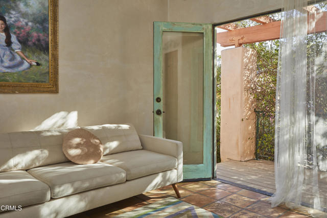 3450 Thacher Road, Ojai CA: https://media.crmls.org/mediaz/cd701146-f768-450a-aa0d-b4f18758adfe.jpg