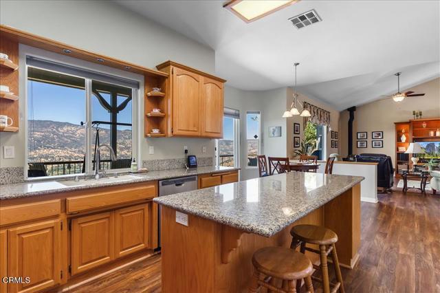 Detail Gallery Image 18 of 63 For 30730 Fox Ridge Ct, Tehachapi,  CA 93561 - 4 Beds | 3 Baths