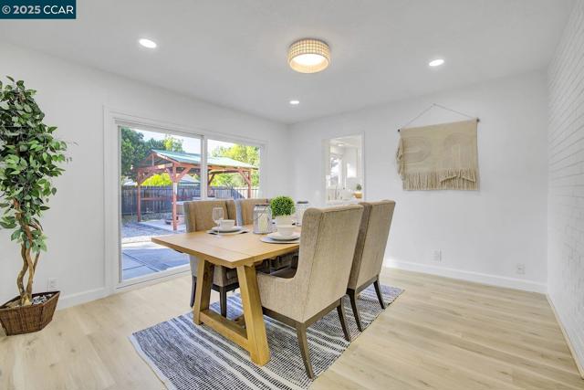 166 Madelia Place, San Ramon CA: https://media.crmls.org/mediaz/cd704b57-7936-40ff-940d-d440e999d628.jpg