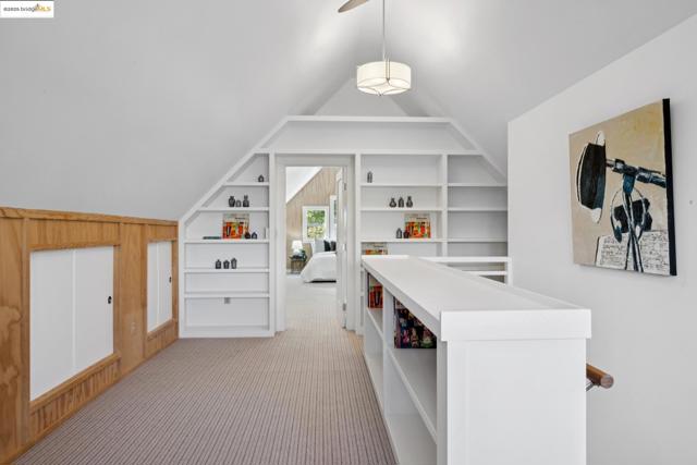 1193 64Th St, Oakland CA: https://media.crmls.org/mediaz/cd72725c-de51-44b0-b6ca-9624c28c3d15.jpg