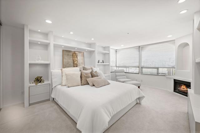 Detail Gallery Image 15 of 25 For 3868 Riviera 4a,  San Diego,  CA 92109 - 3 Beds | 2/1 Baths