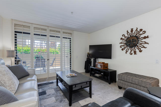 605 E Amado Road, Palm Springs CA: https://media.crmls.org/mediaz/cd72d962-0ea5-4db8-842a-ff490dbb1aed.jpg