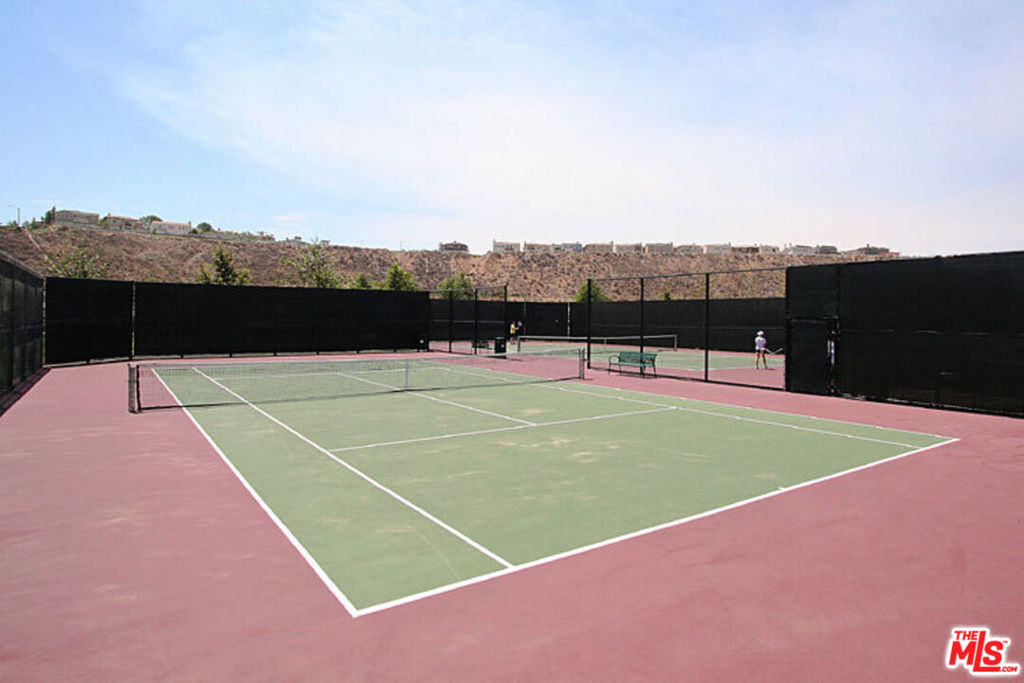 MLS #25596411 image #15