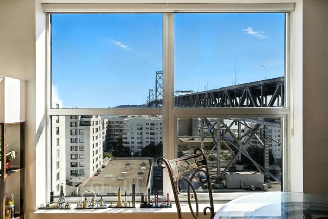 400 Beale Street, San Francisco CA: https://media.crmls.org/mediaz/cd73a367-d5ac-4c03-b866-5cc95fa625bc.jpg
