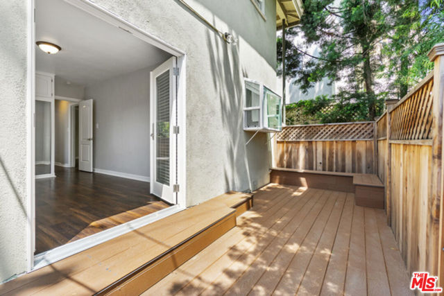 920 Westbourne Drive, West Hollywood CA: https://media.crmls.org/mediaz/cd73b911-a91a-4217-903b-7db1fd01a624.jpg