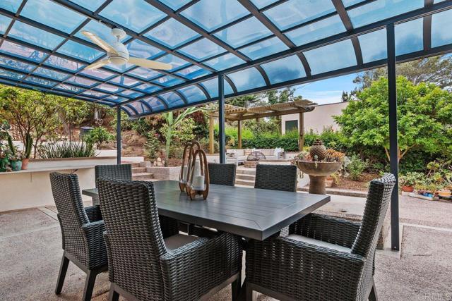 1859 Zapo Street, Del Mar CA: https://media.crmls.org/mediaz/cd74b65e-e788-4d0b-a75d-cd68da3e6049.jpg