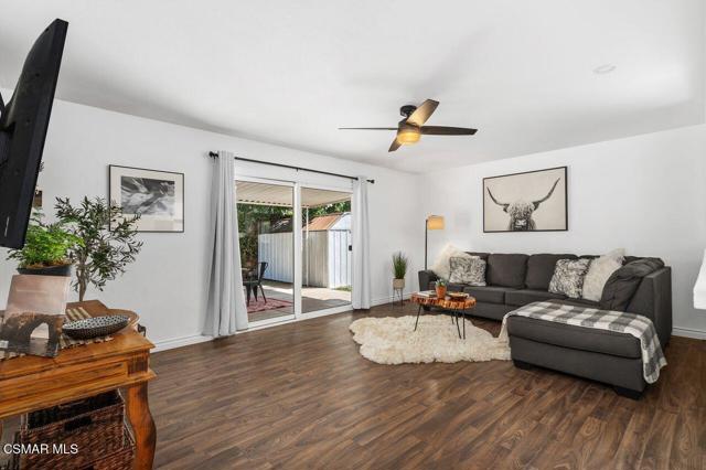 2142 Atwater Avenue, Simi Valley CA: https://media.crmls.org/mediaz/cd75d56e-4ef9-4c25-a914-7307dd98cc27.jpg