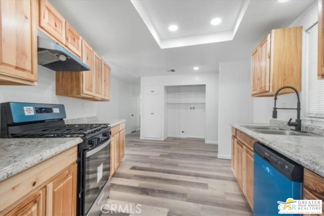 38 Paseo Laredo N, Cathedral City CA: https://media.crmls.org/mediaz/cd773b9c-4e9e-4bac-8109-931b7a35f100.jpg