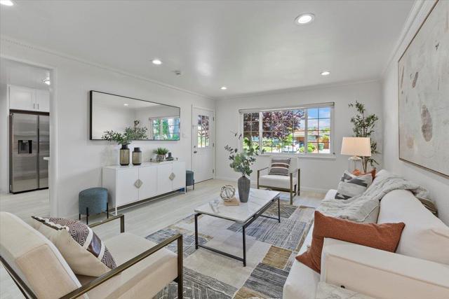 3562 Earl Drive, Santa Clara CA: https://media.crmls.org/mediaz/cd775373-b93d-497c-9d90-c62d36f231ad.jpg