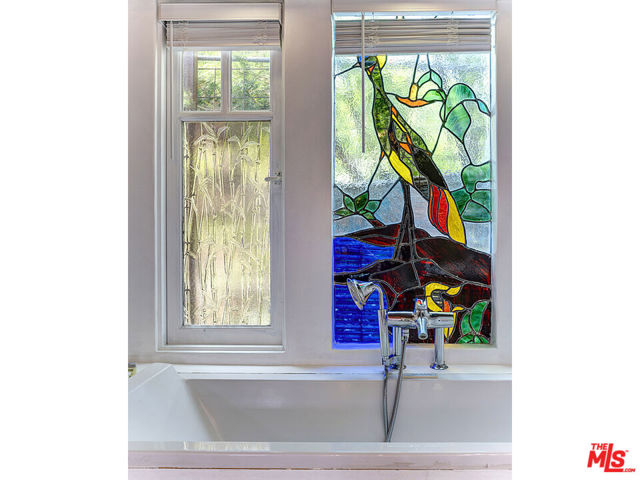 Image 24 of 37 For 111 Dudley Avenue