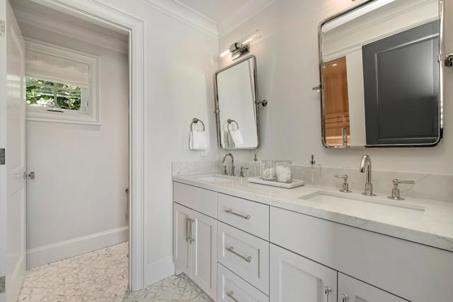 1715 Forest View Avenue, Hillsborough CA: https://media.crmls.org/mediaz/cd78c0f3-519e-420c-bbaf-620181c19343.jpg