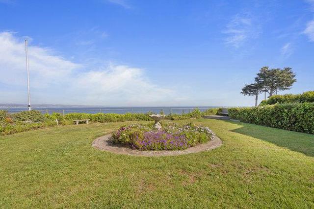 4750 Opal Cliff Drive, Santa Cruz CA: https://media.crmls.org/mediaz/cd795cc3-b5d6-405f-a26d-221e993154a1.jpg