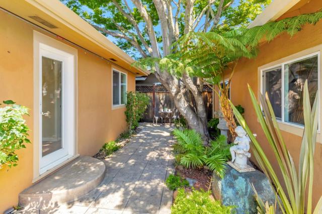 1111 Arnott Way, Campbell CA: https://media.crmls.org/mediaz/cd79b6e3-328f-459c-b8cd-731113c12ff0.jpg