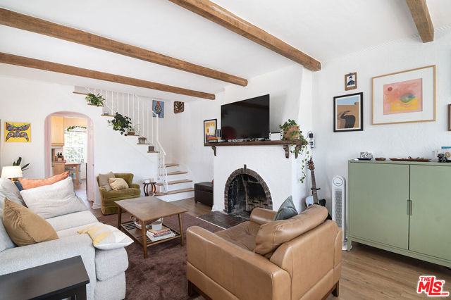 500 N Alta Vista Boulevard, Los Angeles CA: https://media.crmls.org/mediaz/cd79b9c7-9f33-49c8-9558-eb5539d2c62e.jpg