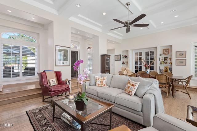 518 Lincoln Drive, Ventura CA: https://media.crmls.org/mediaz/cd79bdc2-3234-48de-89da-6456c4cfa050.jpg