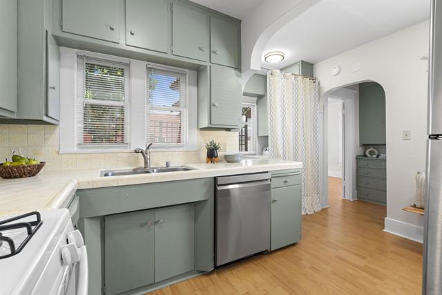 Detail Gallery Image 22 of 47 For 3536 Park Villa, San Diego,  CA 92104 - 2 Beds | 1 Baths