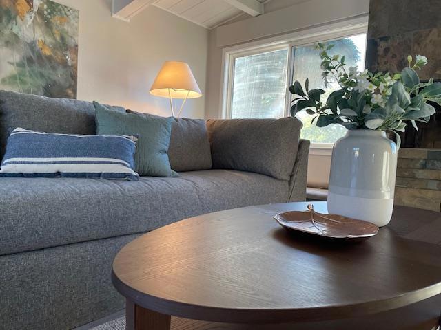 410 Farallon Drive, Morgan Hill CA: https://media.crmls.org/mediaz/cd7c0060-3c17-4e40-8e48-4ccb32a07003.jpg