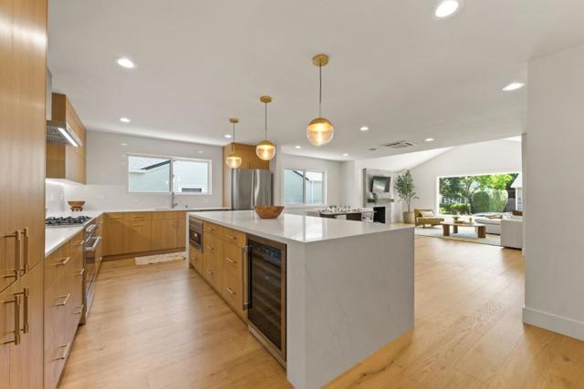 1025 Walnut Street, San Carlos CA: https://media.crmls.org/mediaz/cd7c814a-1248-47f4-a279-ec35edd0236c.jpg