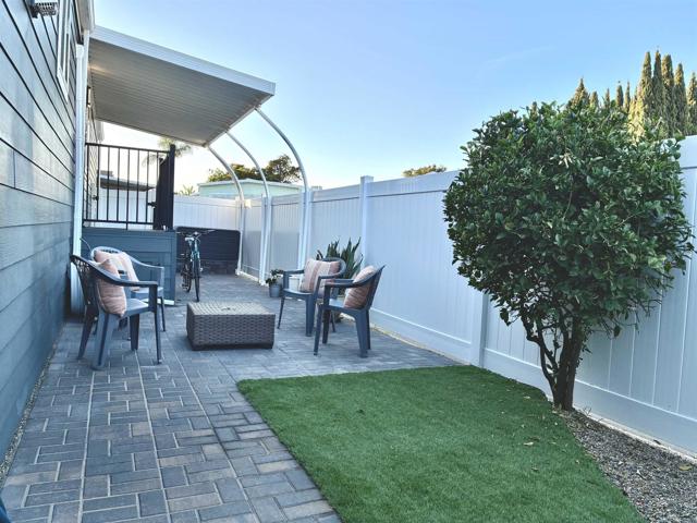 Detail Gallery Image 19 of 20 For 4660 N River Rd #136,  Oceanside,  CA 92057 - 3 Beds | 3 Baths