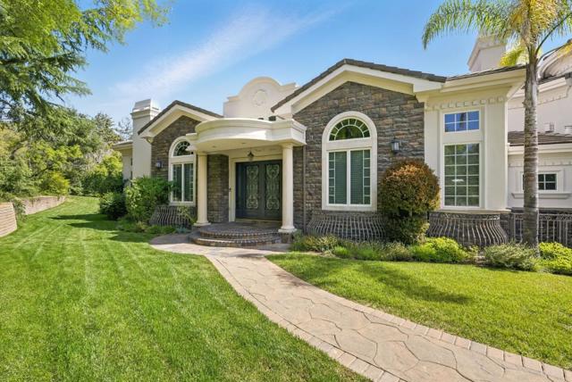 12690 Dianne Drive, Los Altos Hills CA: https://media.crmls.org/mediaz/cd7e5354-e5db-4c75-b24e-20e66d9df9b1.jpg