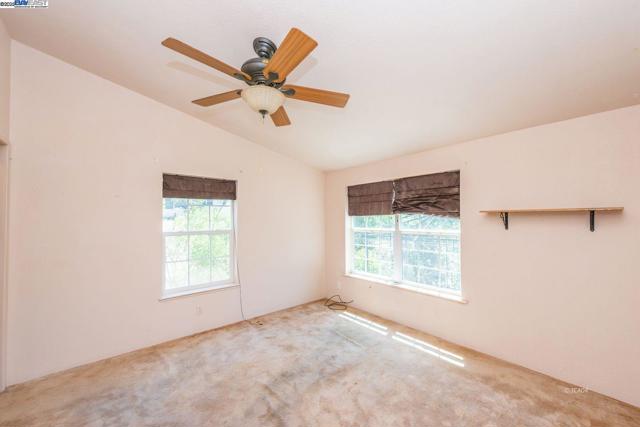 31 Rocky Road, Weaverville CA: https://media.crmls.org/mediaz/cd7e7edf-edc9-4f56-9a15-3f20f6a15ad7.jpg
