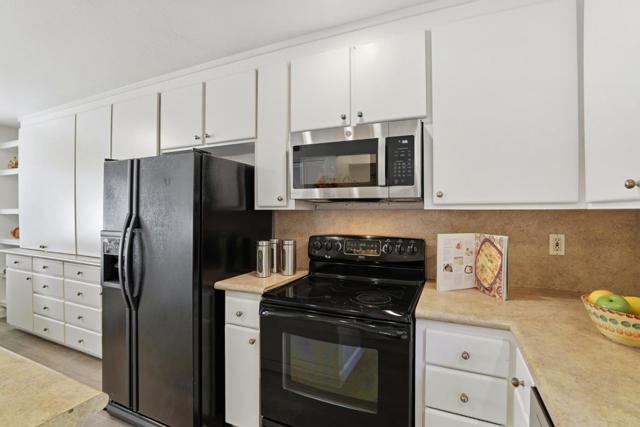 215 Elm Wood Court, Los Gatos CA: https://media.crmls.org/mediaz/cd7f1675-5639-451a-9f10-96d5e92b4e82.jpg