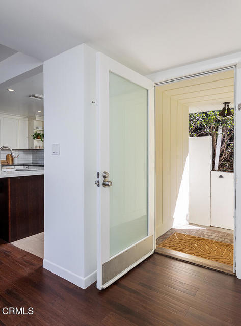 Detail Gallery Image 8 of 41 For 4818 Brayton Pl, Los Angeles,  CA 90041 - 4 Beds | 3 Baths