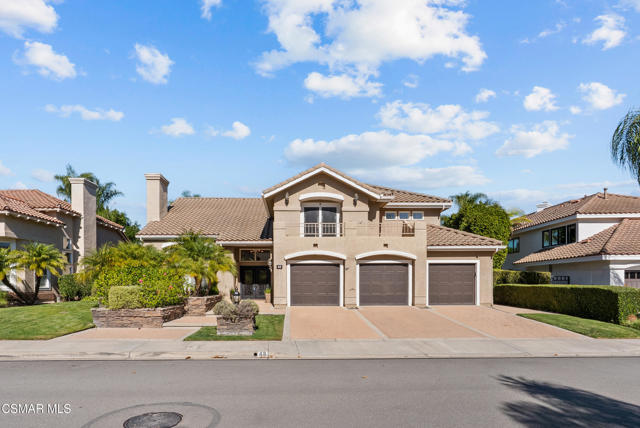 48 Golden Glen Drive, Simi Valley CA: https://media.crmls.org/mediaz/cd802bbf-27f1-461a-bb13-98990a11e6eb.jpg