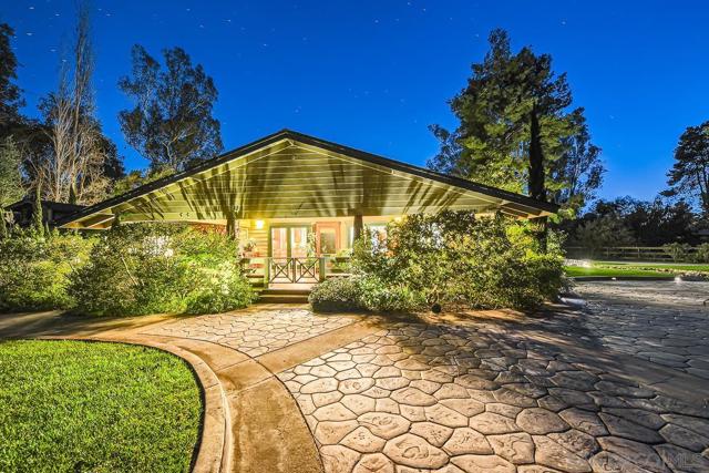 13327 Calle Colina, Poway, California 92064, 6 Bedrooms Bedrooms, ,5 BathroomsBathrooms,Single Family Residence,For Sale,Calle Colina,250020636SD