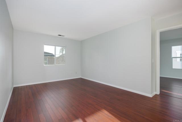 Detail Gallery Image 13 of 31 For 4353 Saddlehorn Way, Oceanside,  CA 92057 - 4 Beds | 2/1 Baths