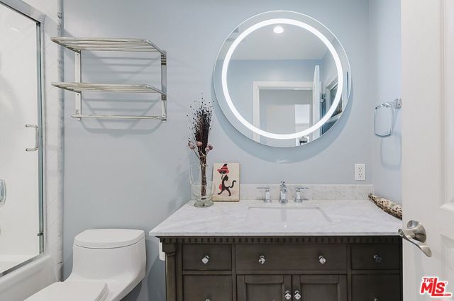 Drew Fenton | 1154 S Barrington Avenue Los Angeles CA | MLS: 7477446