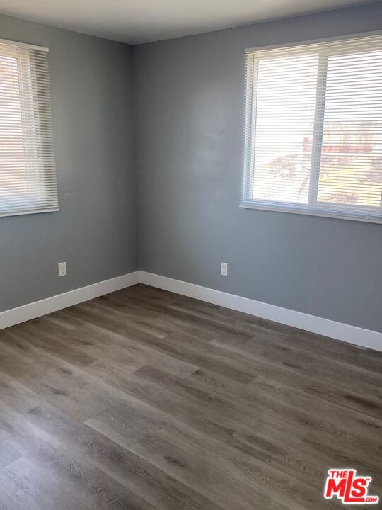 10217 S Grand Avenue, Los Angeles CA: https://media.crmls.org/mediaz/cd81c149-6bb5-4b54-b7c5-4f54a9e870b2.jpg