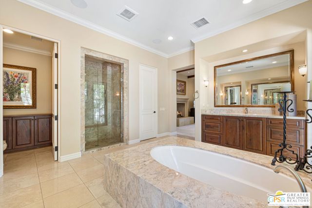 25 Santa Rosa Mountain Lane, Rancho Mirage, CA 92270