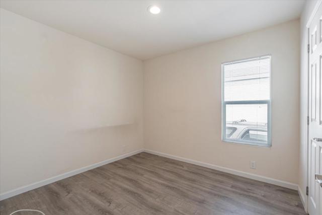 3015 E Bayshore Road, Redwood City CA: https://media.crmls.org/mediaz/cd82fe46-ff8c-4b76-830d-111b42ffdda1.jpg