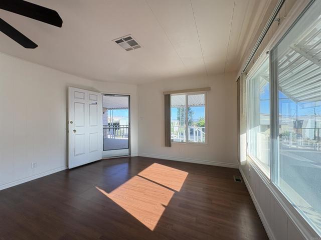 Detail Gallery Image 16 of 58 For 1490 S Orange Ave #127,  El Cajon,  CA 92020 - 2 Beds | 2 Baths